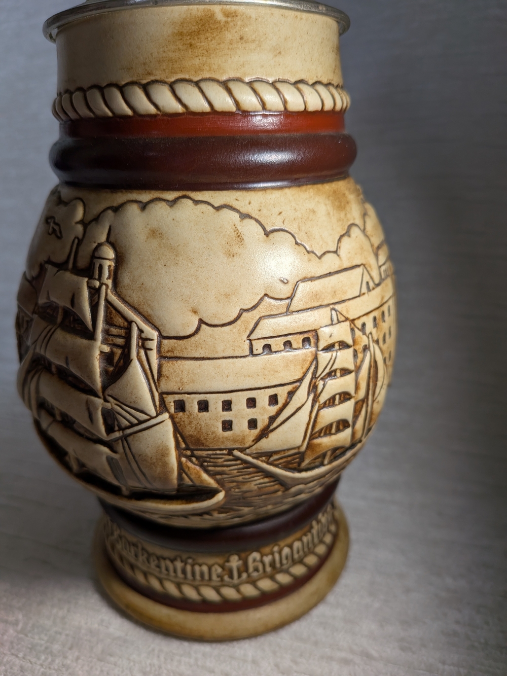 AVON 1977 Ornate Ceramic Beer Stein with Pewter Lid - Tall Ships,Ivory and Brown - Picture 11 of 16